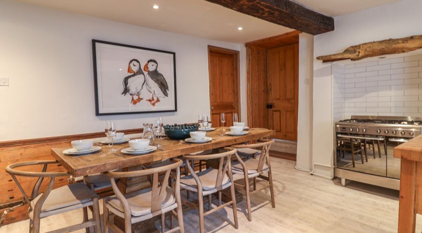 Photo of Captains House