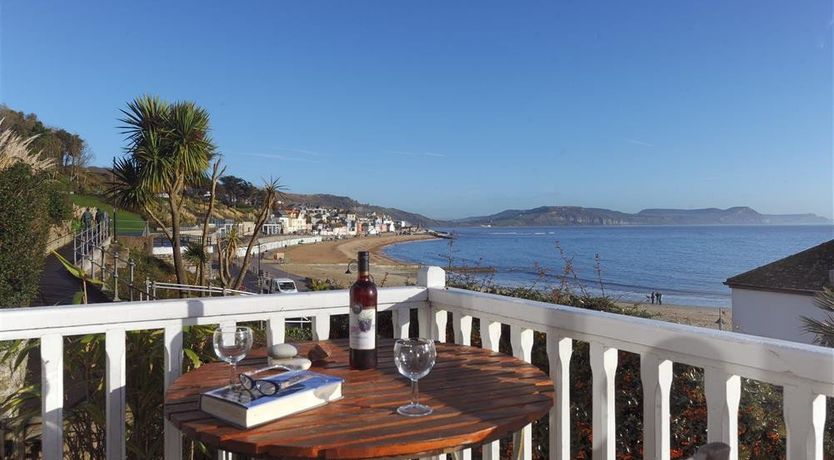 Photo of 1 Wellhayes