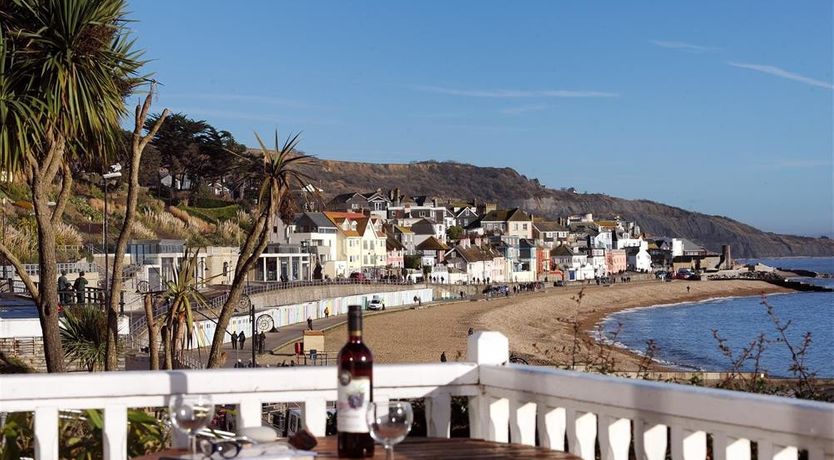 Photo of 1 Wellhayes