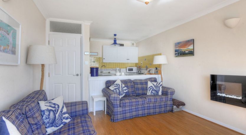 Photo of 6 Bay View Court