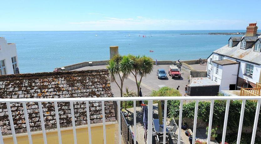 Photo of 6 Bay View Court