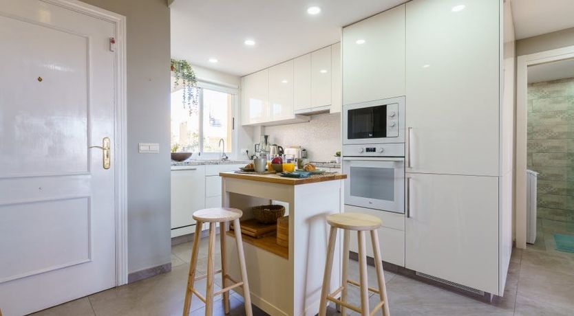 Photo of Kiss the Sun