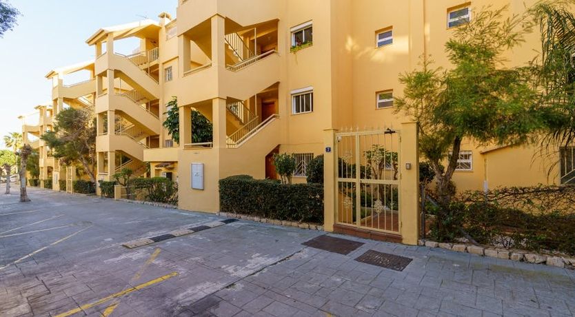 Photo of Kiss the Sun