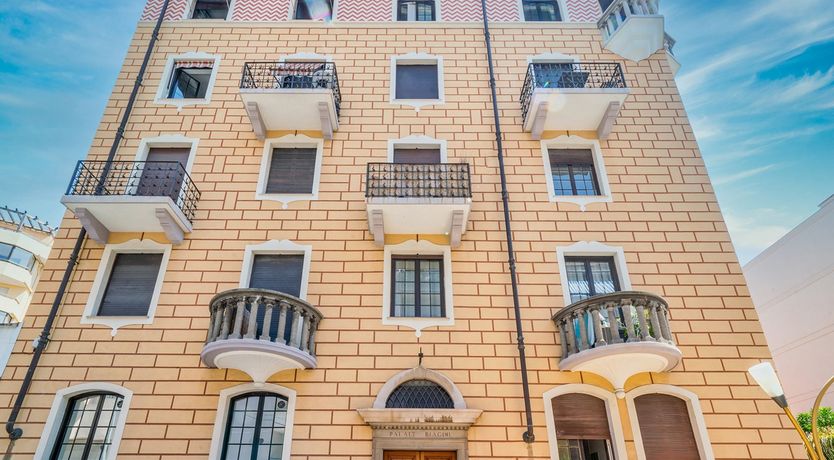 Photo of Chic & Sweet