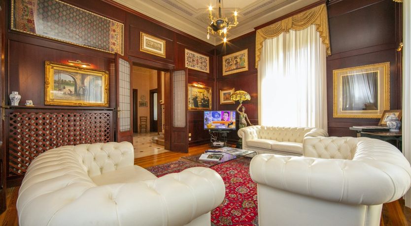 Photo of Light of the Chandelier