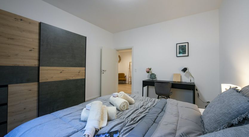 Photo of Lakeside Nights