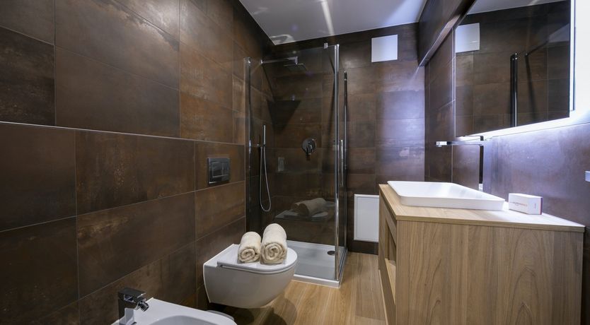 Photo of Lakeside Nights