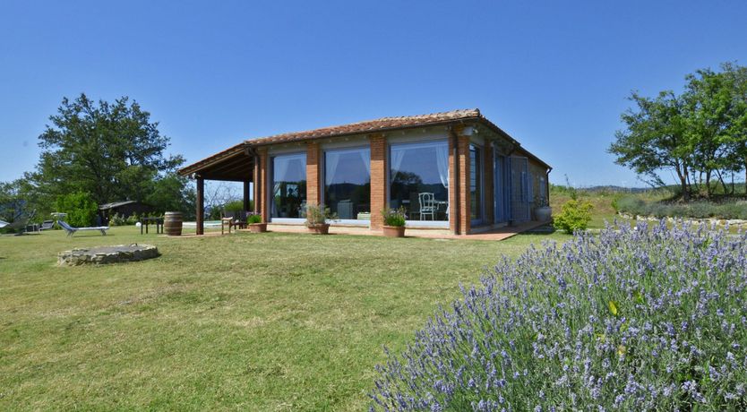 Photo of Under Tuscan Skies