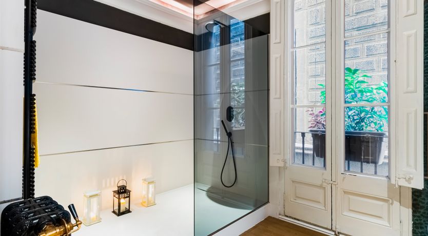 Photo of Green Eyed Girl