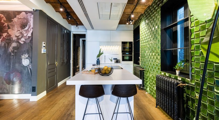 Photo of Green Eyed Girl