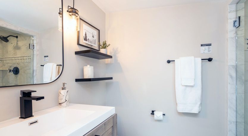 Photo of Snowy Peaks