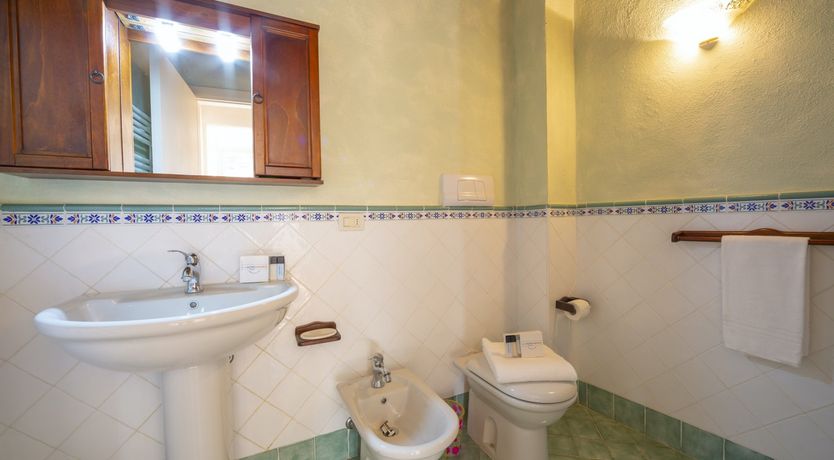 Photo of The Stone Ceiling