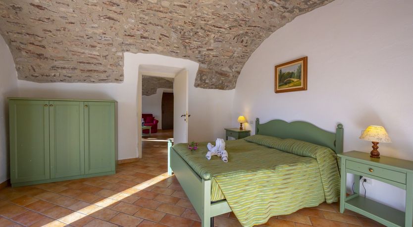 Photo of The Stone Ceiling