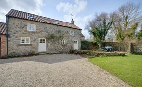 Photo of Standfield Hall Cottage