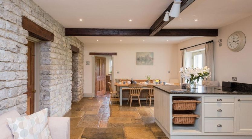 Photo of 7 Bed in Chelmorton