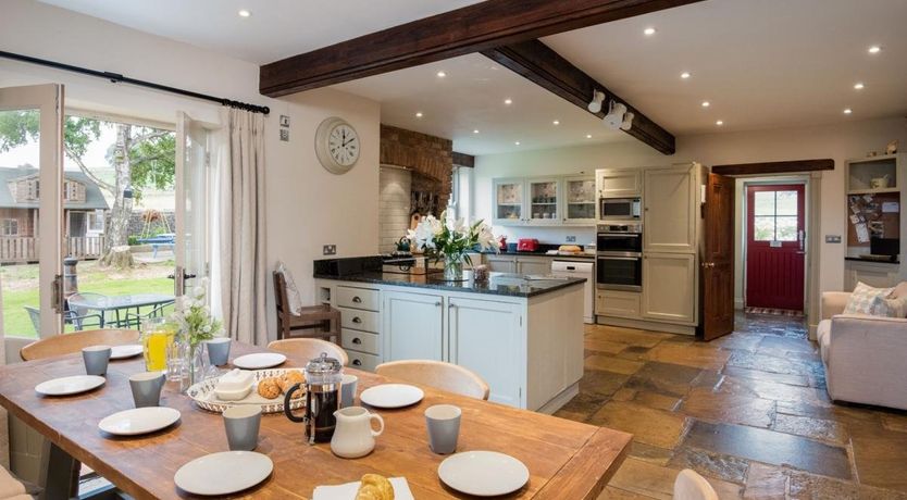 Photo of 7 Bed in Chelmorton