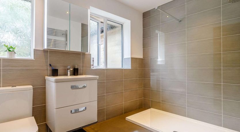 Photo of 4 Bed in Ashbourne
