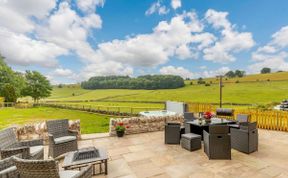 Photo of in Alsop-En-Le-Dale (88935)