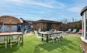 Photo of in Camber (89037)