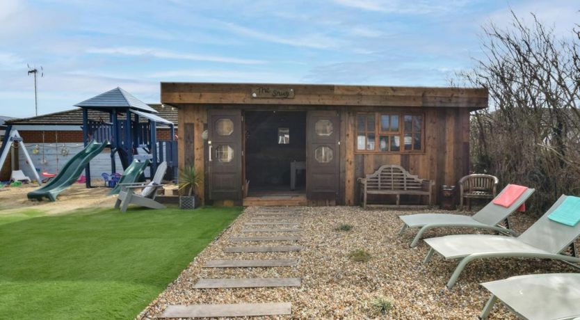 Photo of 6 Bed in Camber