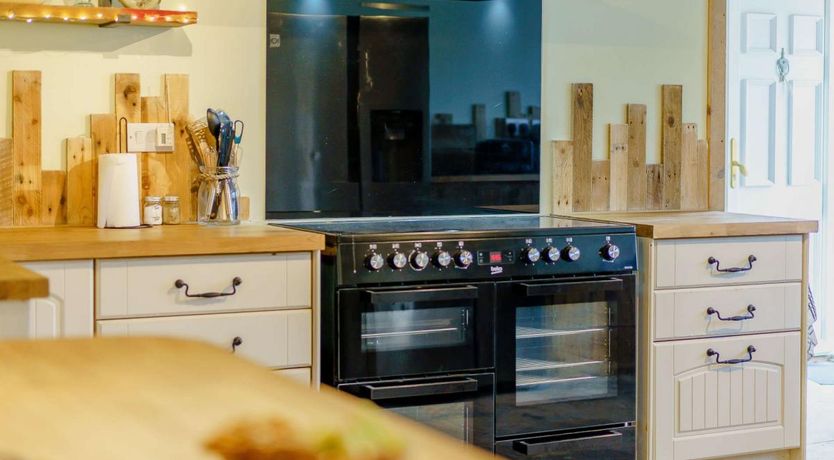 Photo of 6 Bed in Camber