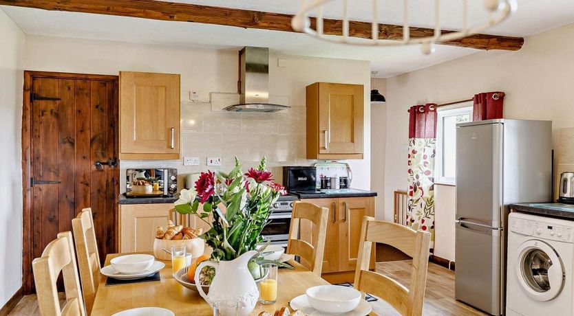 Photo of 2 Bed in South Molton