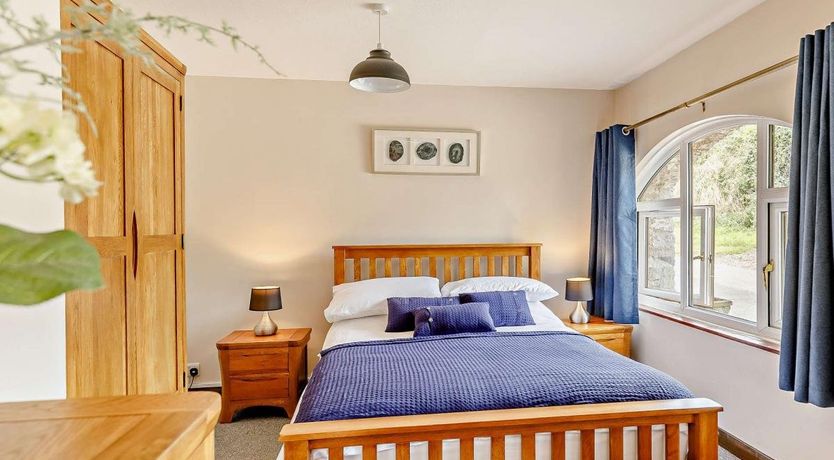 Photo of 2 Bed in South Molton