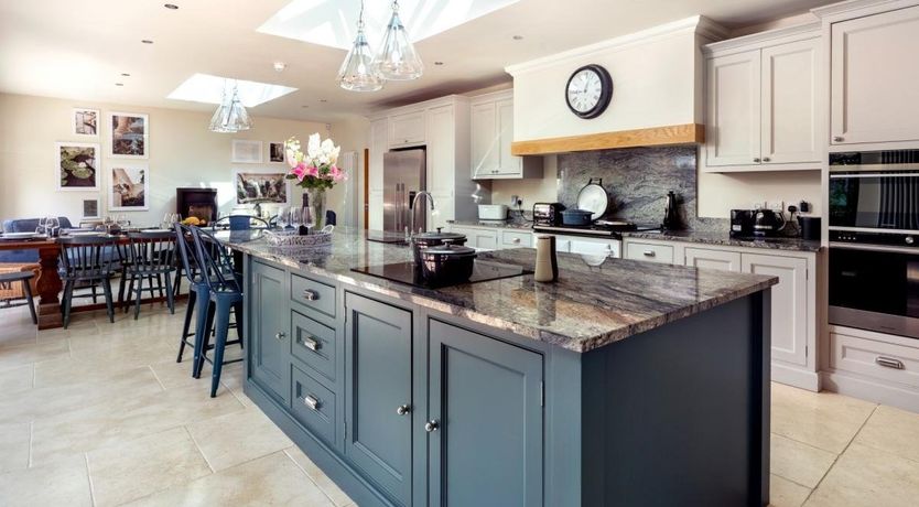 Photo of 5 Bed in Everton