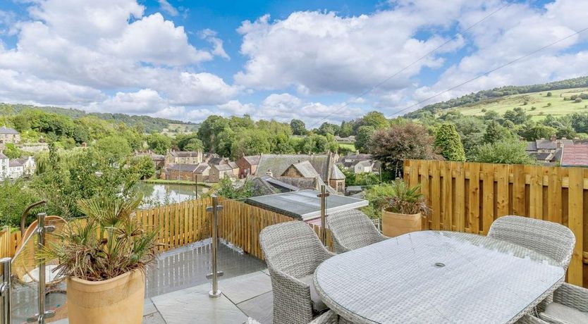 Photo of 3 Bed in Cromford