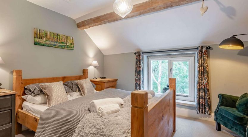Photo of 2 Bed in Hope Valley