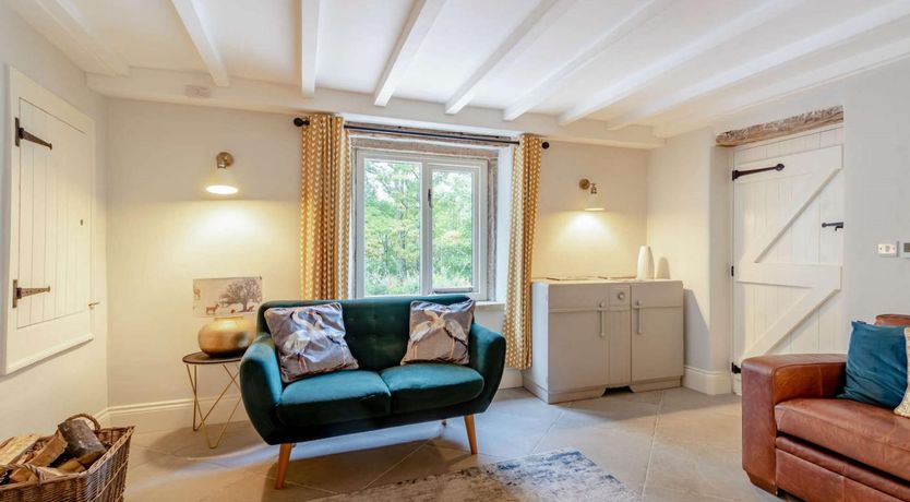 Photo of 2 Bed in Hope Valley