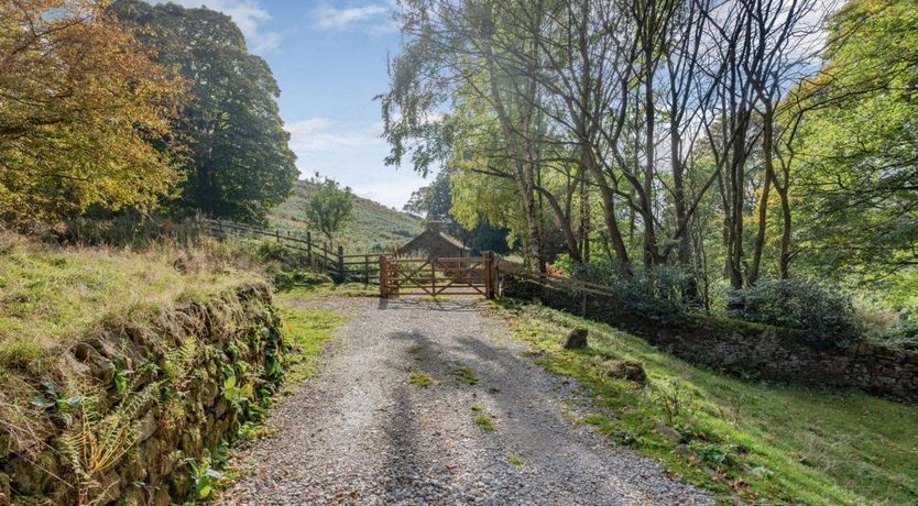 Photo of 2 Bed in Hathersage