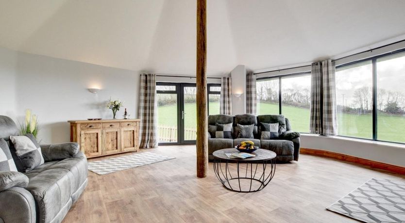 Photo of 2 Bed in South Molton