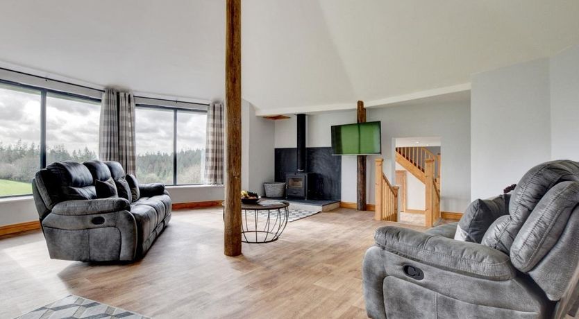 Photo of 2 Bed in South Molton