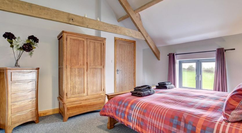 Photo of 2 Bed in South Molton