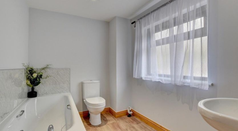 Photo of 2 Bed in South Molton