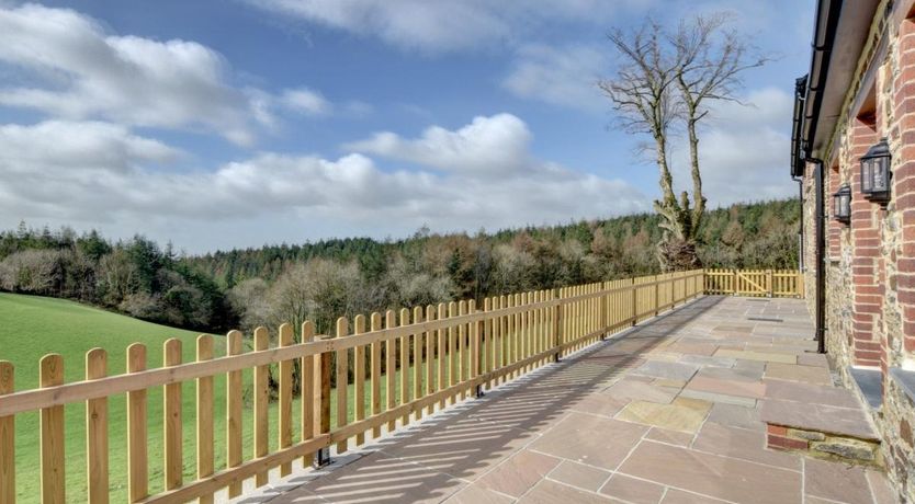 Photo of 2 Bed in South Molton