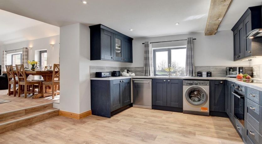 Photo of 2 Bed in South Molton