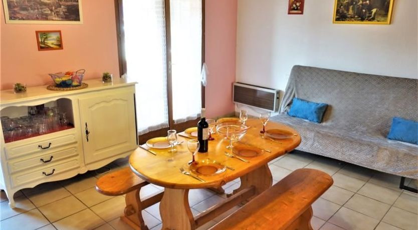 Photo of Les Colombes