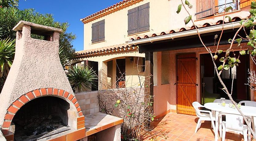 Photo of Les Colombes