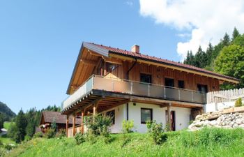 Corona Holiday Home
