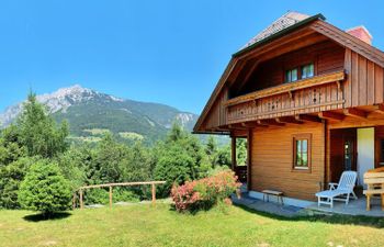 Chalet Simon (GBM250) Holiday Home