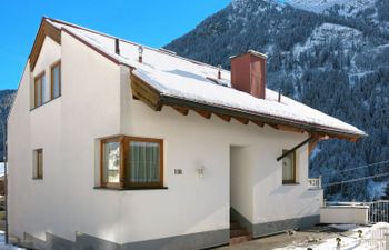 Niederhof Holiday Home