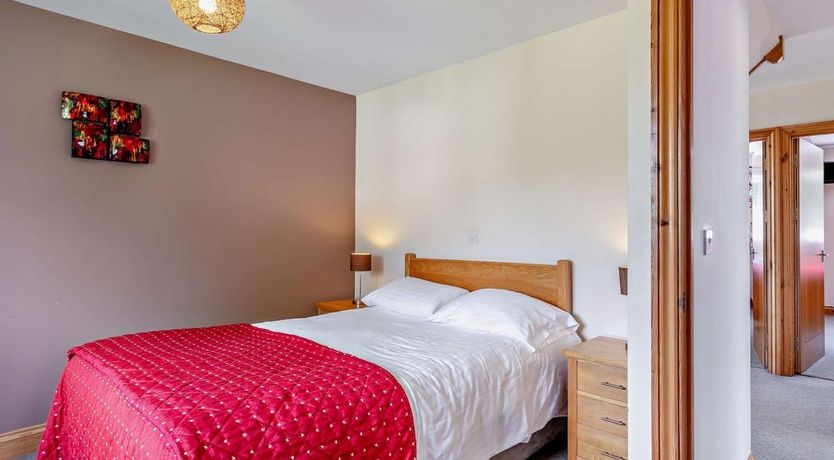 Photo of 3 Bed in Zeal Monachorum