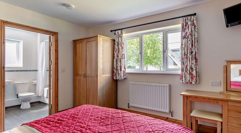 Photo of 3 Bed in Zeal Monachorum