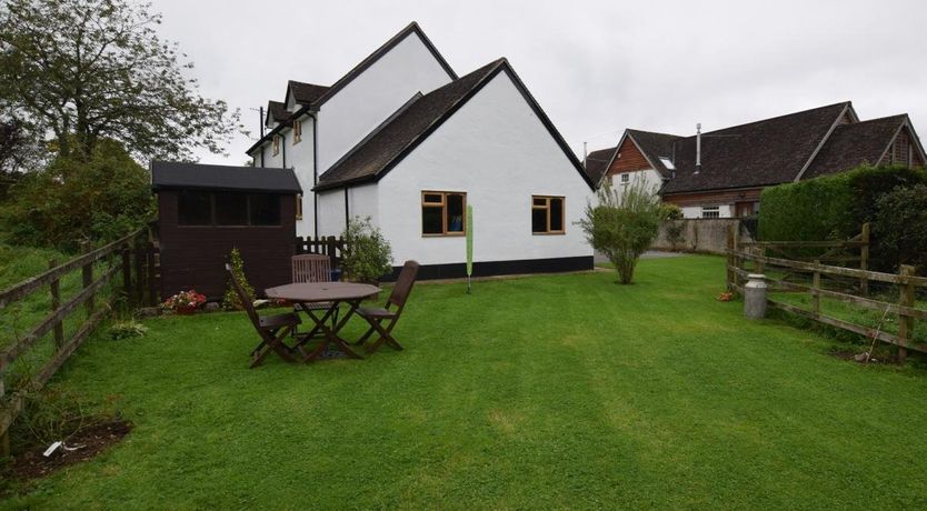 Photo of 2 Bed in Aylesbeare