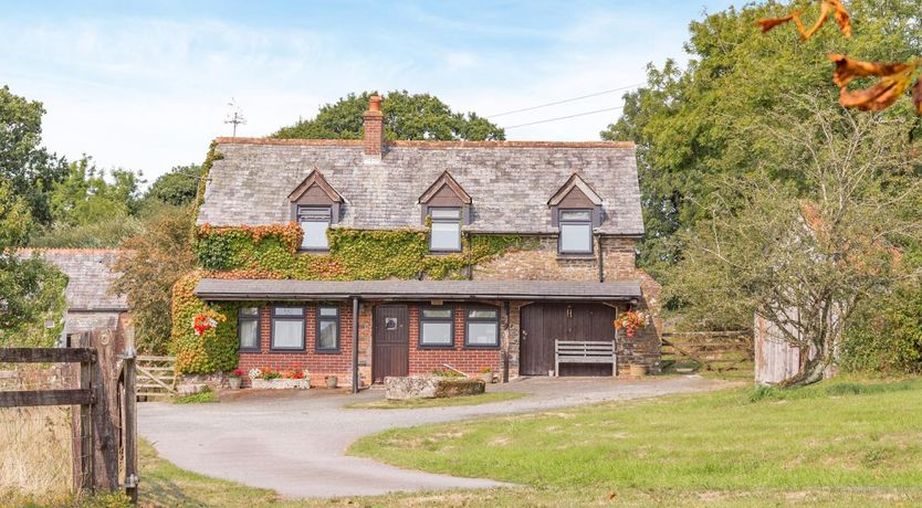 Photo of 3 Bed in Lifton