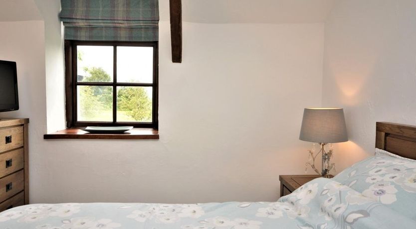 Photo of 3 Bed in Broadwoodwidger