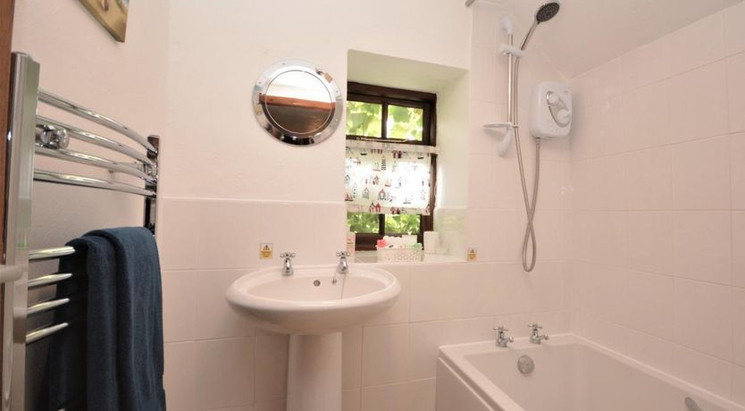 Photo of 3 Bed in Broadwoodwidger