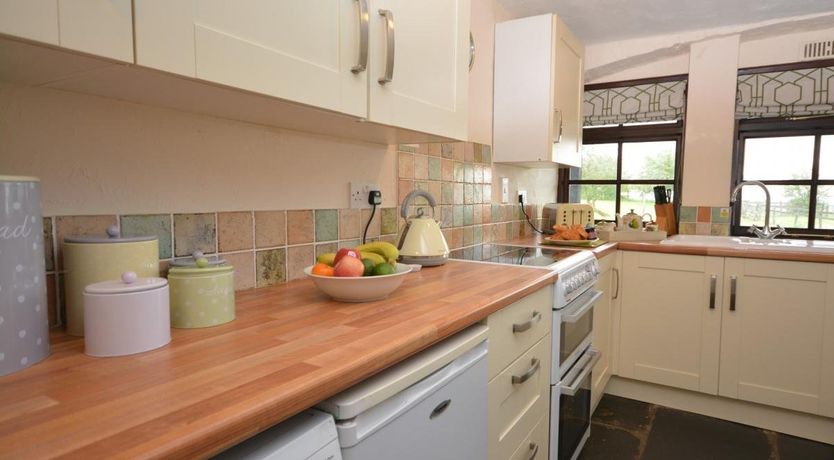 Photo of 3 Bed in Broadwoodwidger